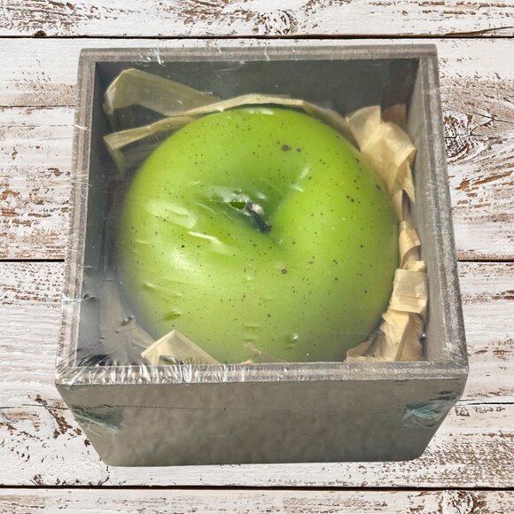 Green Apple Candle in Wood Crate NEW - Picture 4 of 4